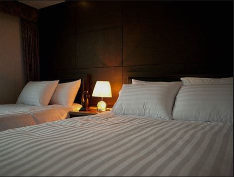 더레드관광호텔 - 이미지 1