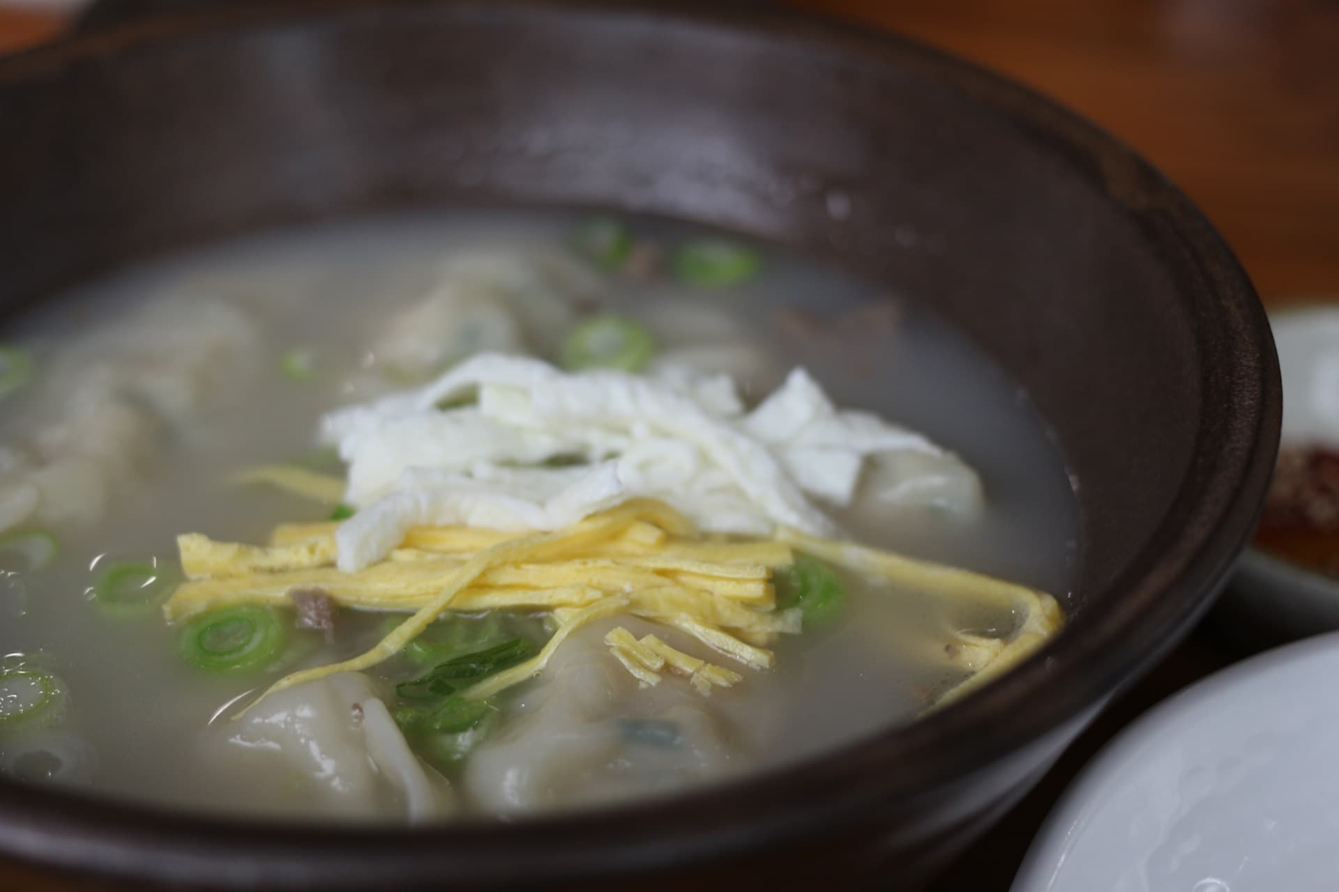 면뽑는선생 만두빚는아내 - 이미지 1