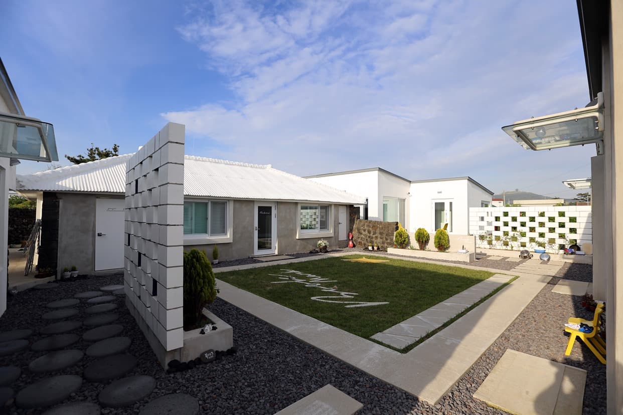 북마크하우스&카페 - 이미지 1