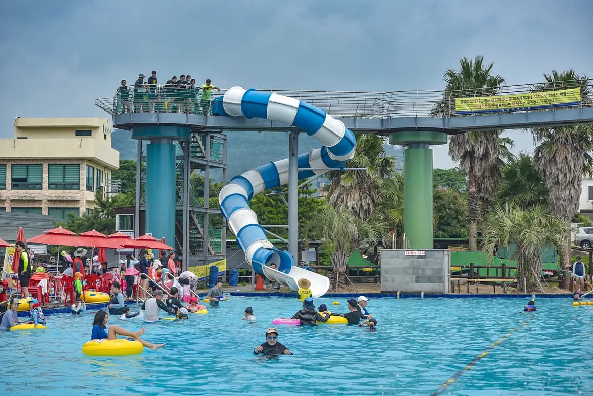 화순금모래해수욕장 담수풀장 - 이미지 1