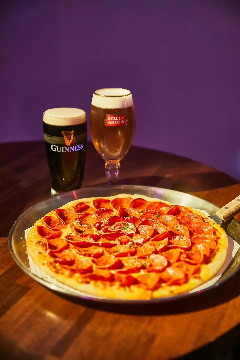 퍼블릭 - 이미지 1